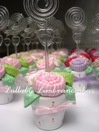 Mini vasinho de Rosas com Porta Recados